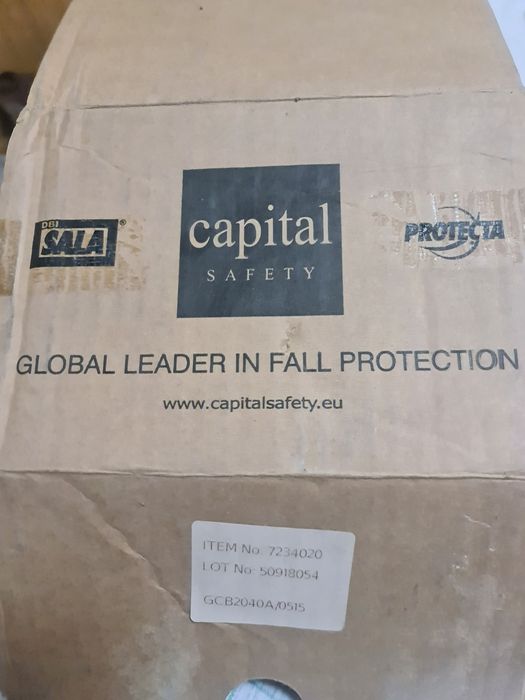 Vând Kit protecție cădere Capital Safety UniGrab + carabinieră 28kN