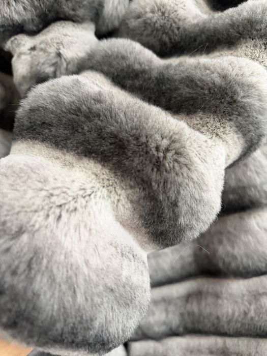 Продам женскую шубку