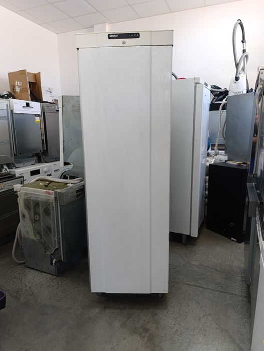 Професионален Хладилник GRAM