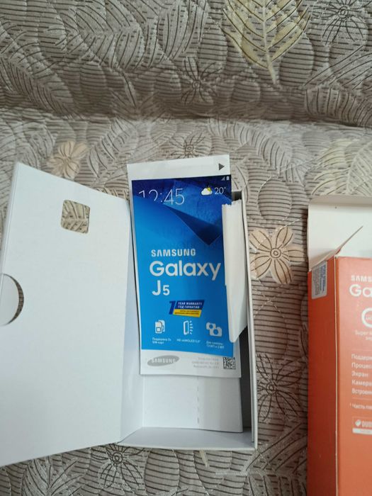 Телефоны  в  отличном  состояние