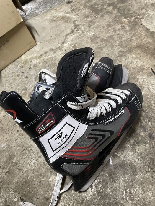 Продам коньки 41,42