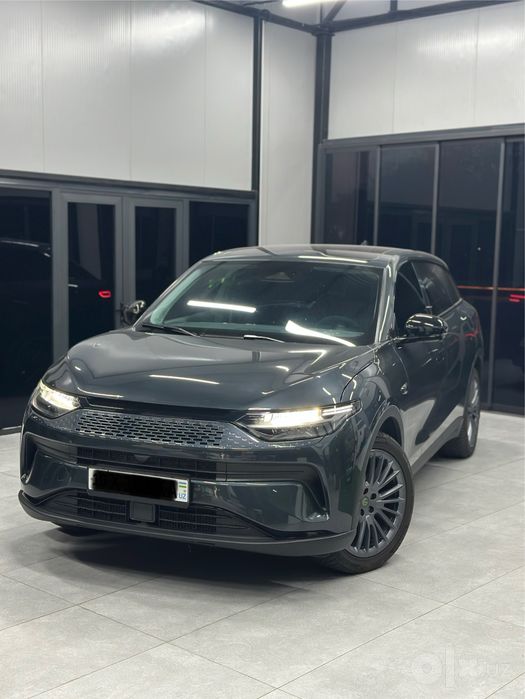 Leapmotor C11