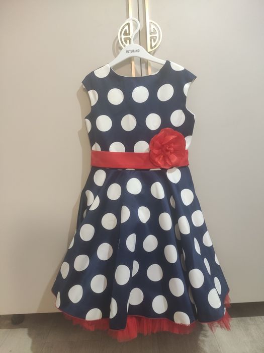 Нарядные платья на девочку 5,6 лет