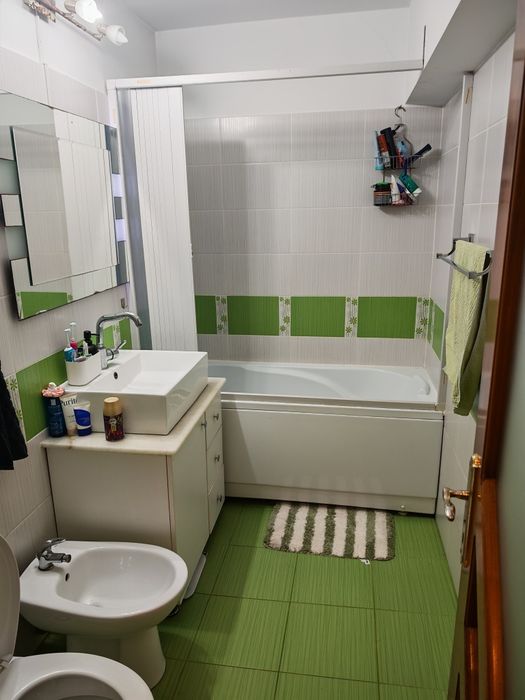 Inchiriere apartament 3 camere Nicolinaa-Piata Cug