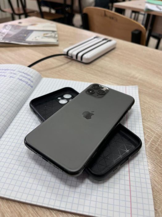 Продам Айфон 11про