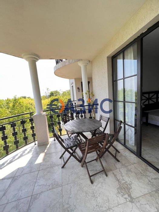 Продава се Тристаен апартамент в Обзор - 124 кв.м за 510 €/кв.м - Снимка #2