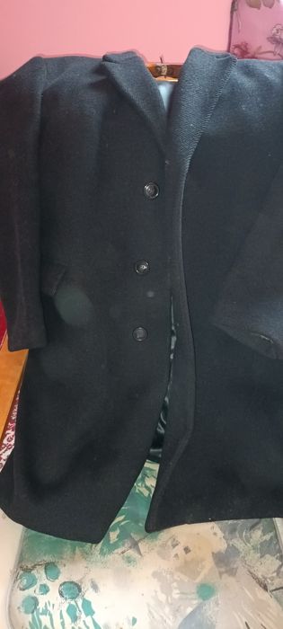 Paltoane din stofa ff vechi mărimea 52 ca noi păstrate perfect 2 buc.