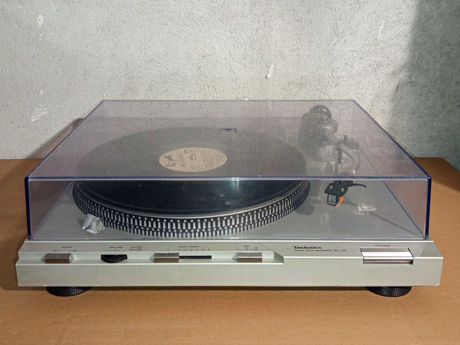 Колекционерски грамофон Technics SL-D3