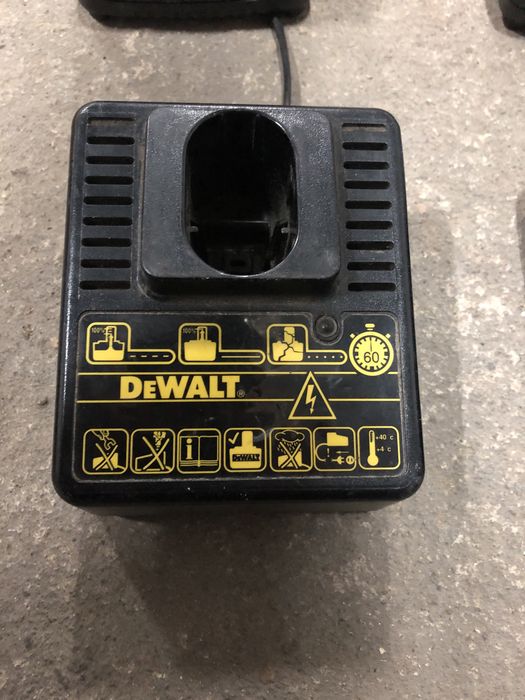 Зарядно DeWALT - 7,2V ; 14,4V ; 18V ;