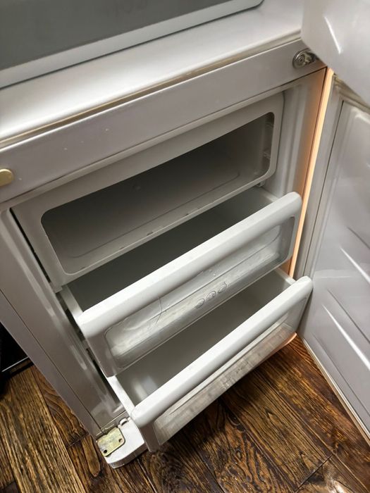 Срочно продам холодильник б/у