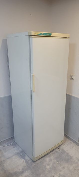 Морозильная камера вертикальная морозильник