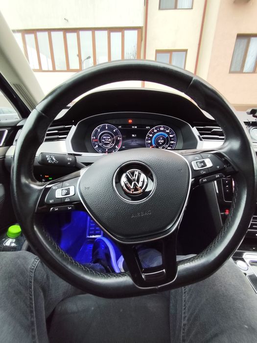 Volan Volkswagen Multifuncțional 18 Comenzi – Original OEM