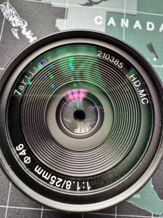 Obiectiv manual 7Artisans 25mm F1.8 APS-C