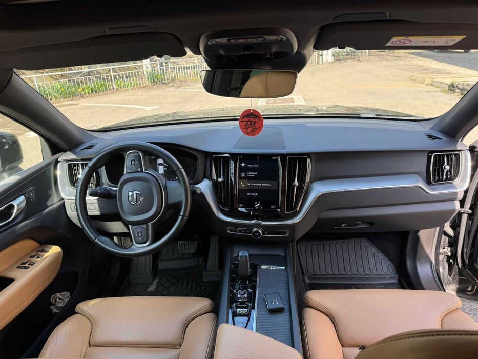 VOLVO XC60 2019 — imagine 5