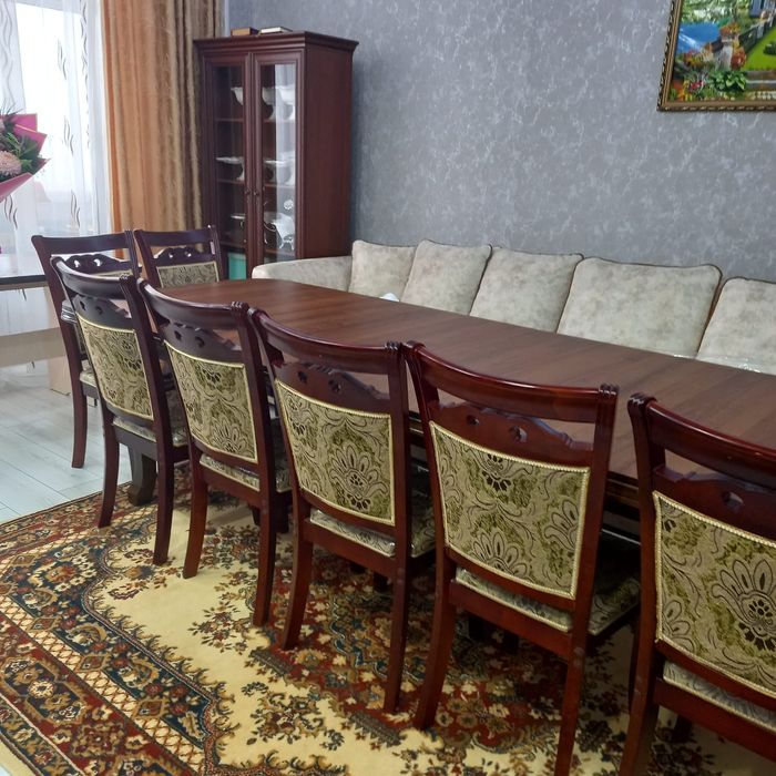 Продаётся гостевой стол