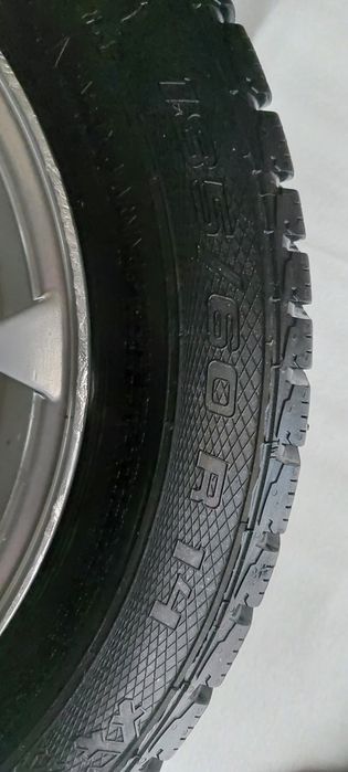 Продаю зимний шины + дисками готовые к установке