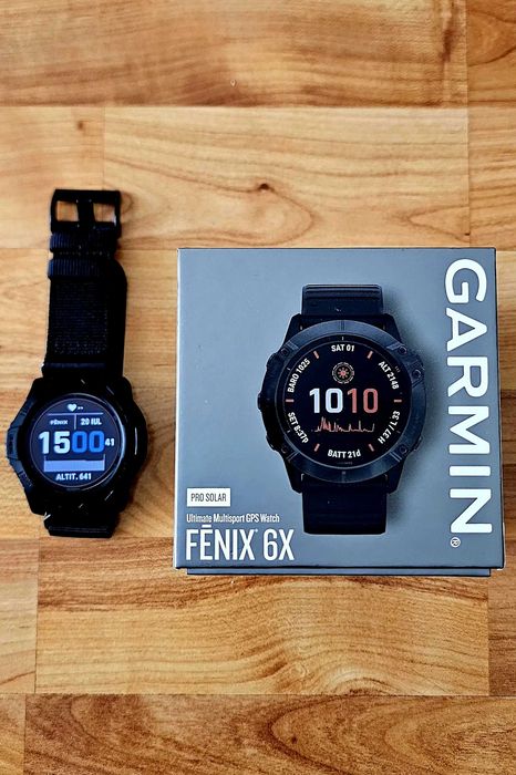 Vând ceas garmin Fenix 6 x pro solar.
