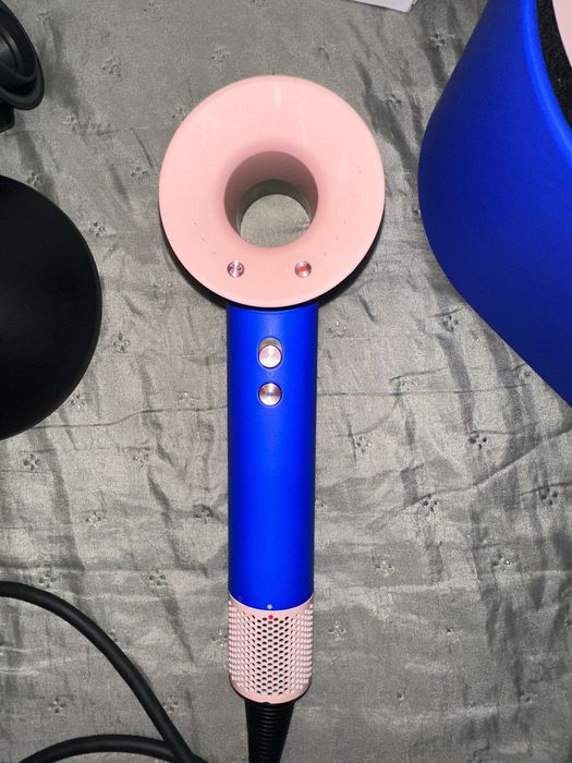Dyson supersonic Blu blush