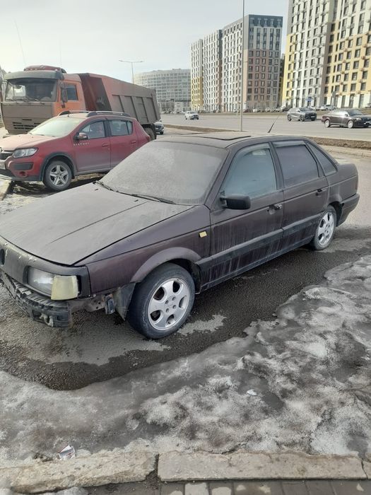 Volkswagen Passat B3 седан