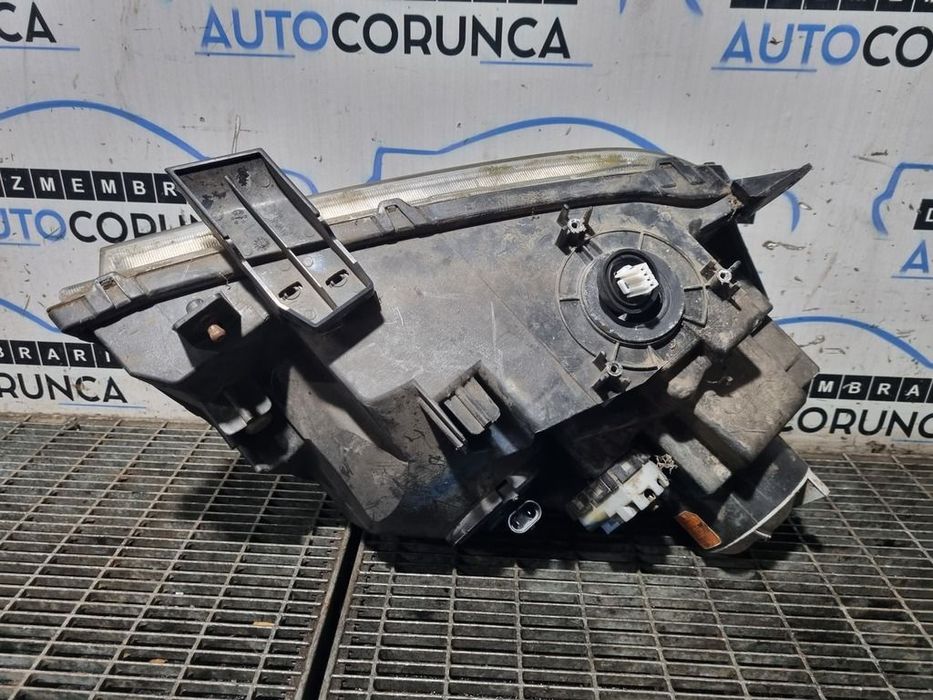 Far Stanga Suzuki Grand Vitara 2006 - 2012 SUV 4 Usi (1308) Xenon