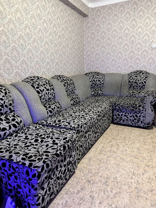 Продам угловой диван