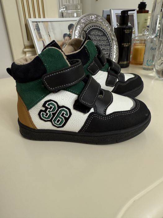 Продам новую обувь