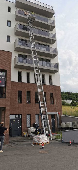 Inchiriez lift exterior ridicare materiale