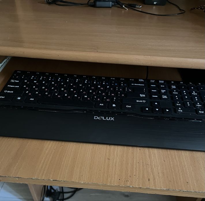 Компьютер со столом 50000