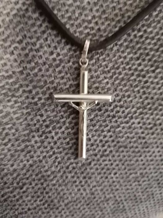 Сребърен кръст - висулка