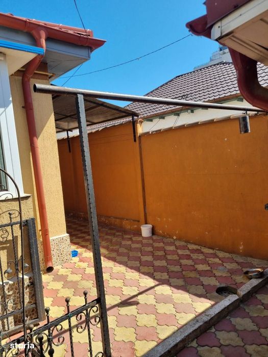 Dacia-  casa cu 5 camere de caramida