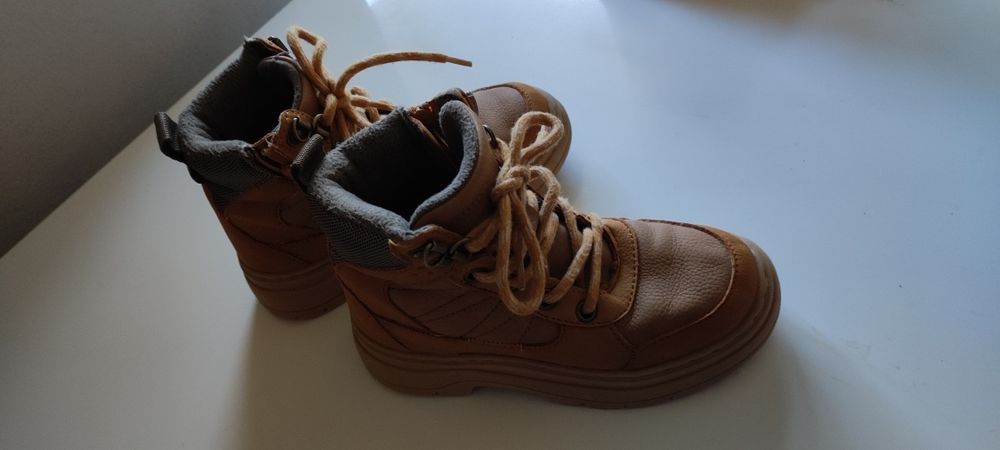 Zara marime30 impecabili.