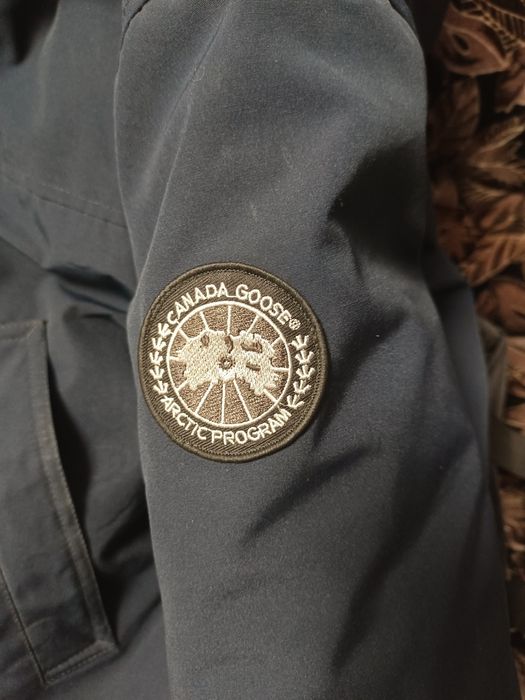 Продам зимнею куртку