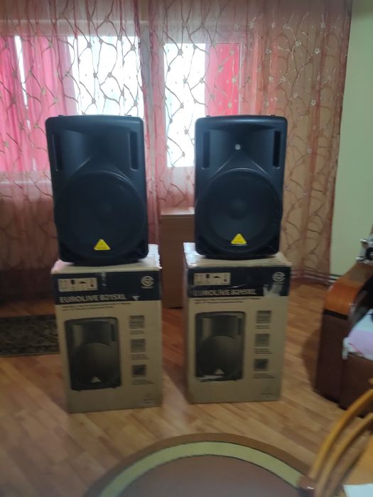 Boxe Behringer B215 xL (Noi)