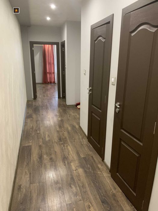 Продава се Тристаен апартамент в Пловдив, Кършияка - 100 кв.м за 980 €/кв.м - Снимка #2