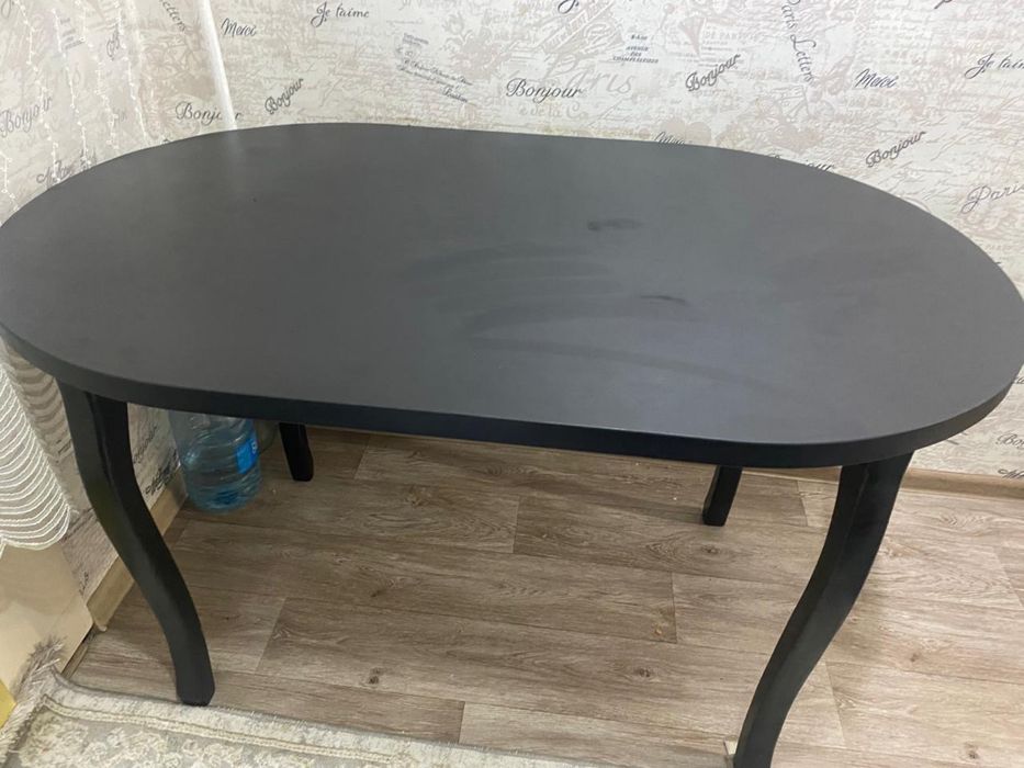 Продам стол кухонный