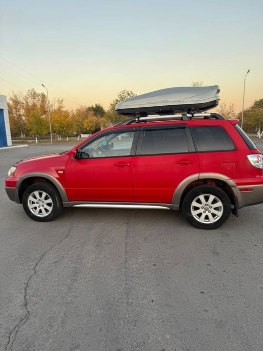 Продам бокс на крышу Lux,