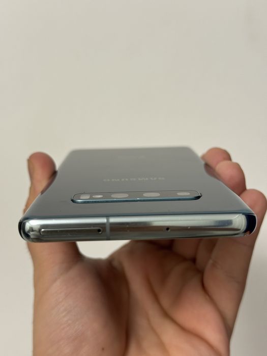 Samsung Galaxy S10+ Plus 128 GB, Green Emerald Excelent
