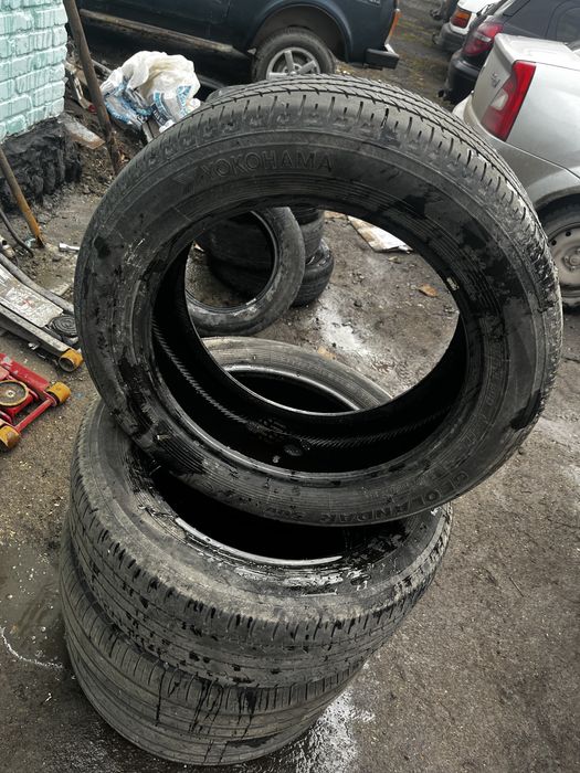 Продам 2 хорошие шины на р18