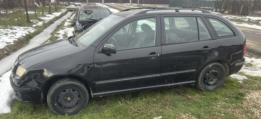 VÂND SKODA FABIA14 16v benzina 2001