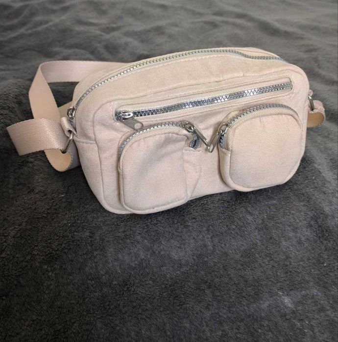 Borsetă H&M model din străinătate crem spațioasă