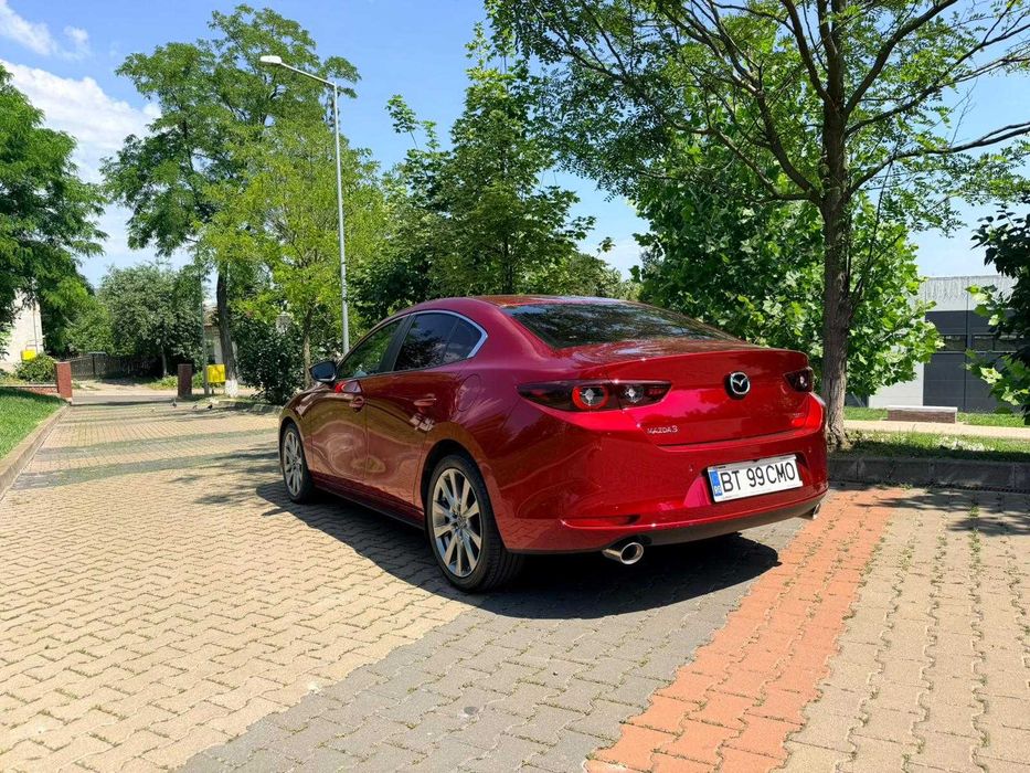 Mazda 3 - Centre Line