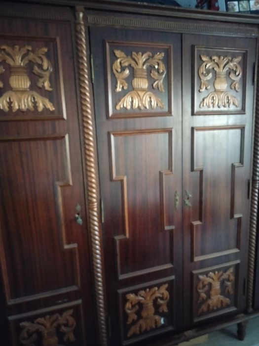 Uși de vânzare fără toc și  șifonier