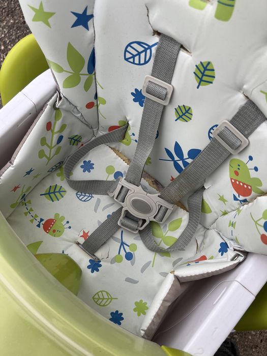 Детско столче за хранене. ЗДРАВО.