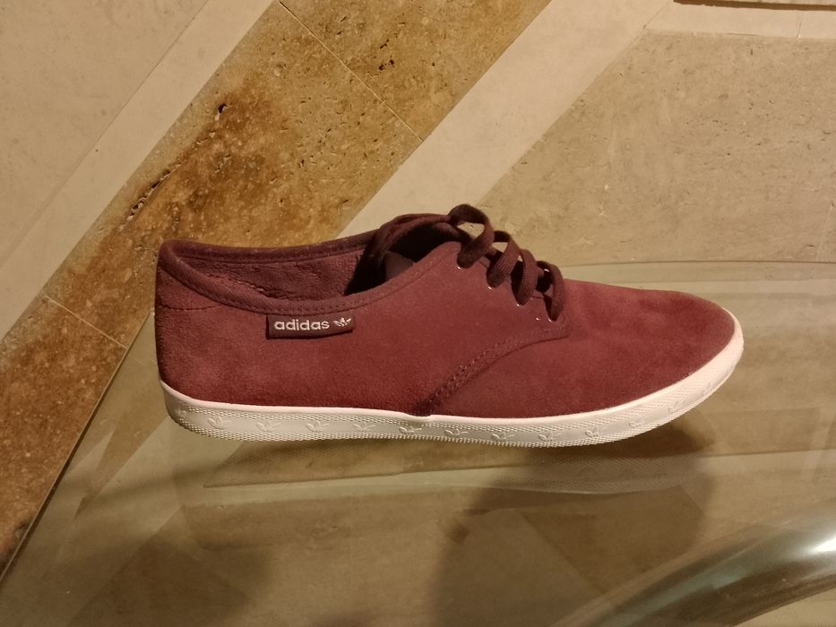 Обувки Adidas велур