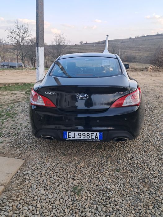 Vând Hyundai  Genesis