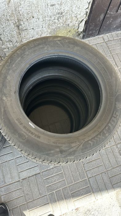 Продам шины на 15,  6шт