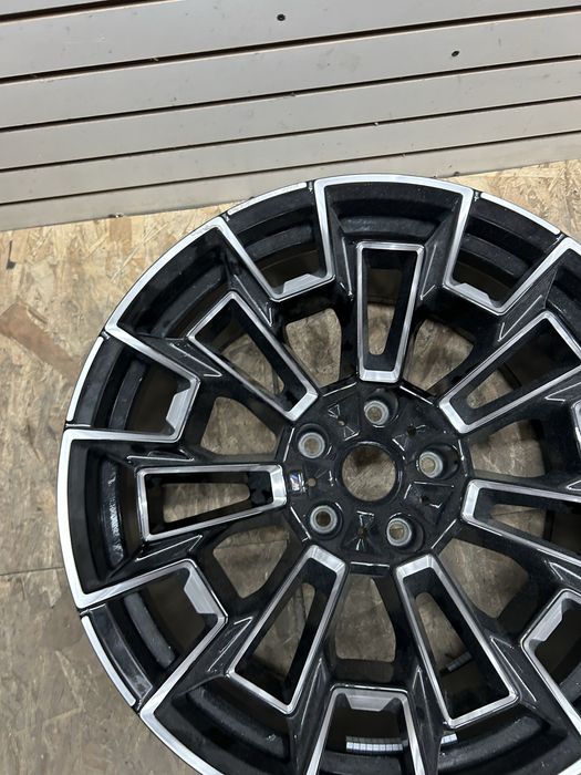 Janta 21 bmw M5 G90 style M952 spate 11j