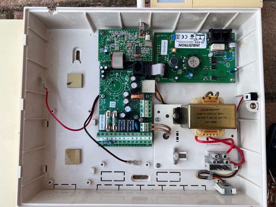 Sistem de alarma  Jablotron J 63