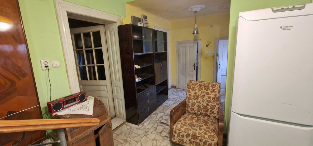 Casa de vanzare in Oradea zona Cantemir (24/a).