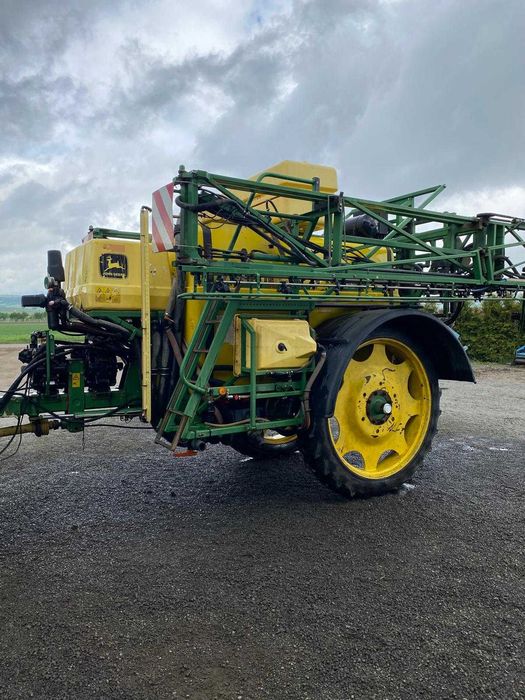 Jonh Deer 638 masina de stropit